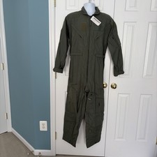 VTG US Military CWU-27/P Flight Suit Coveralls Flyers Sage Green 44S 1980s NWT