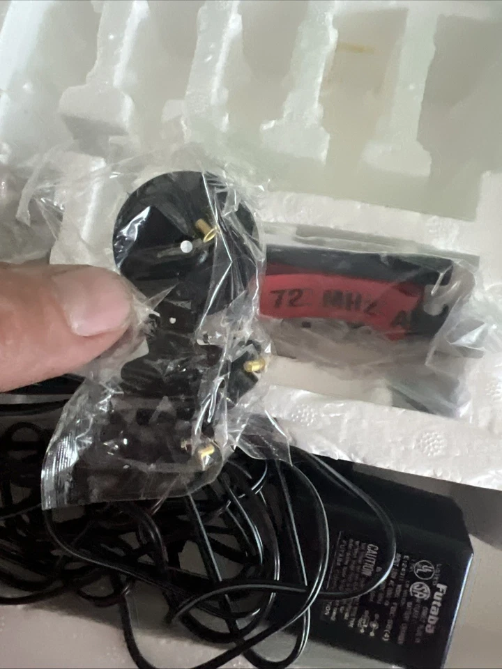 FUTABA CONQUEST FP-T6NFK RADIO CONTROL SYSTEM TRANSMITTER REMOTE  Not Tested - Image 2 of 4