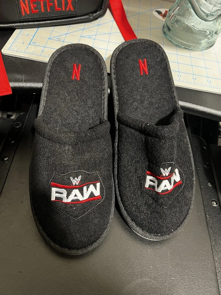 WWE Netflix 新闻包 - 帽子、背包、拖鞋 🔥🔥🔥🔥 — 第 2/4 张图片