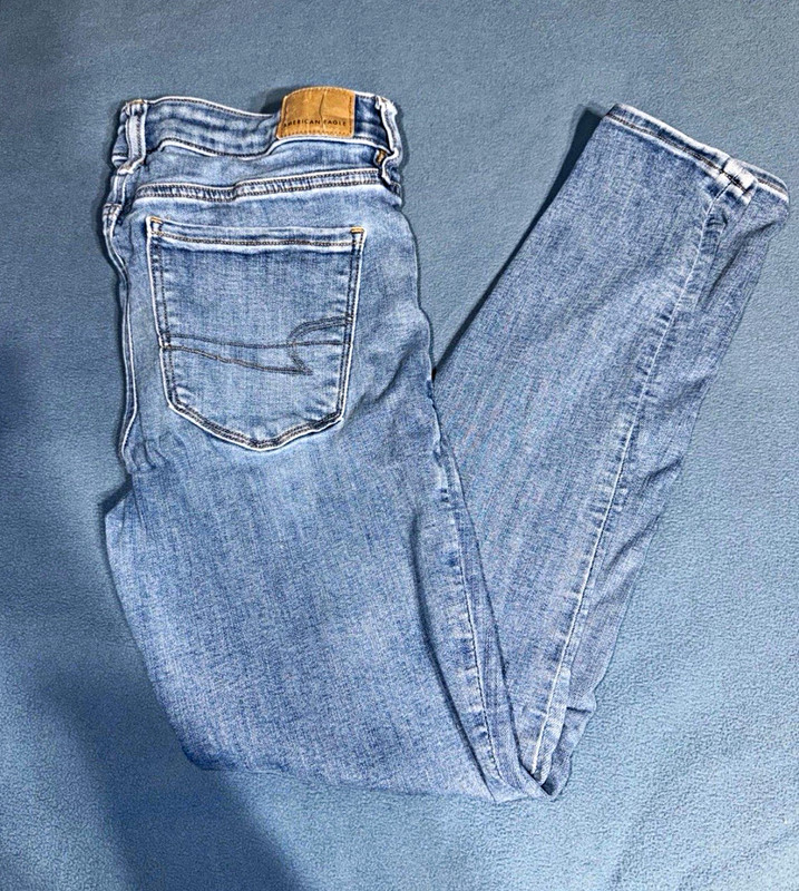 American Eagle Women’s Low Rise Blue Denim Skinny Jeans Stretch size 6