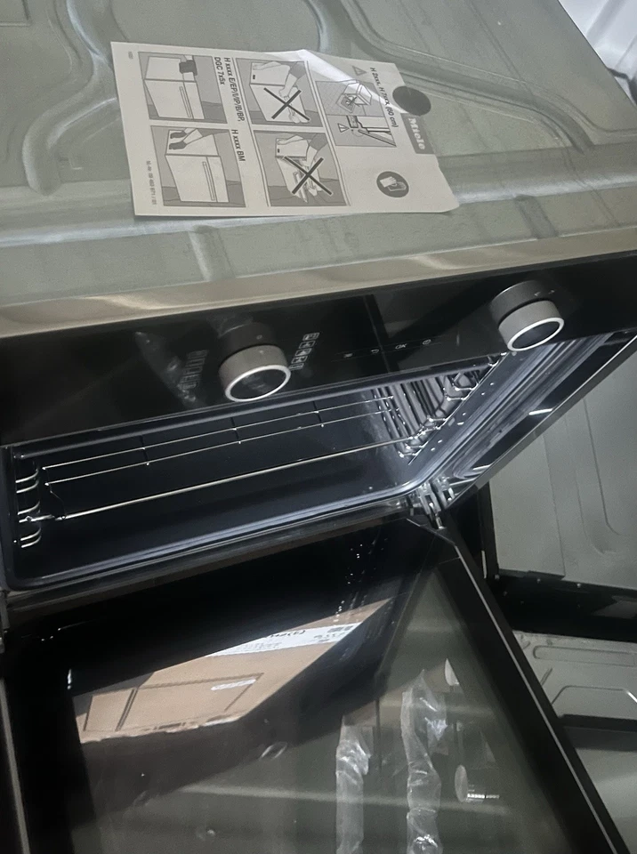 Miele H 2465 B Active Obsidian Black Single Oven, Black - Image 4 of 4