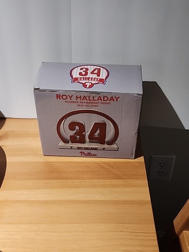 8/8/2021 SGA Phillies Roy Halladay Number 34 Retirement Night Statue New in Box - Picture 1 of 7