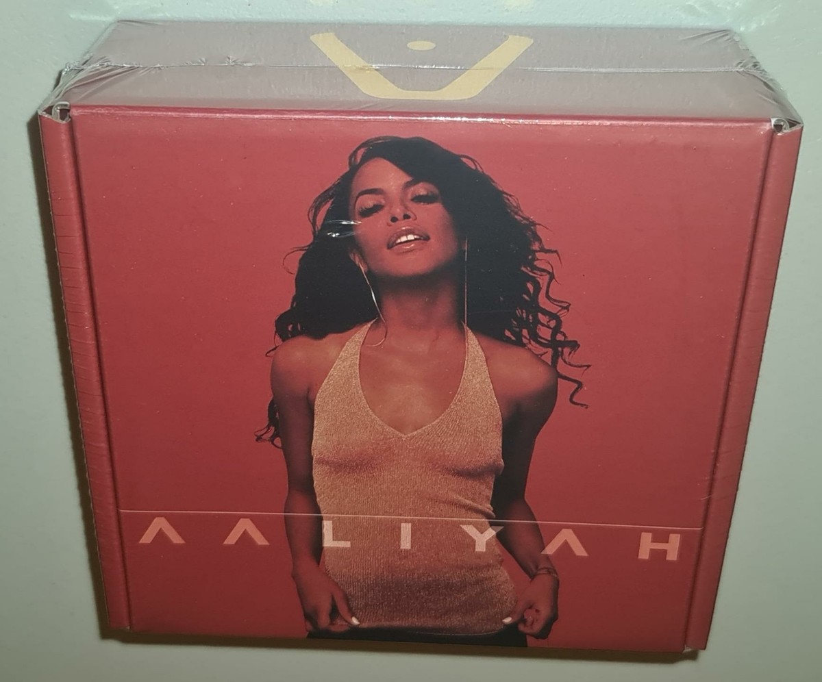 Aaliyah オリジナル盤 2LP Amazon.com: Aaliyah - Exclusive Limited Edition Red & Gold