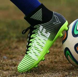 nike womens turf shoes softball