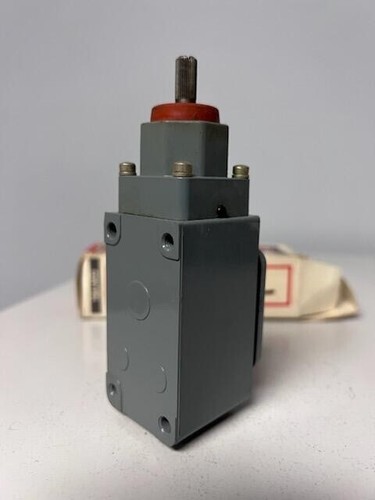 Schneidhammer Endschalter 10316H564D NEU - Bild 2 von 3