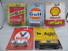 Hot Wheels 2020 Premium Pop Culture Gulf 83 Chevy Silverado /Shell/Valvoline Set