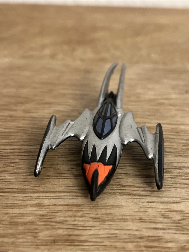 Micro Verse DC Batman Bat Plane Micro Machines 1997 Plastic Hasbro Toy - Image 3 of 4