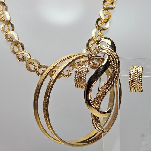 Monet Necklace Earrings 2 Bracelets Brooch Gold Textured Swirl Pattern - Picture 4 of 10