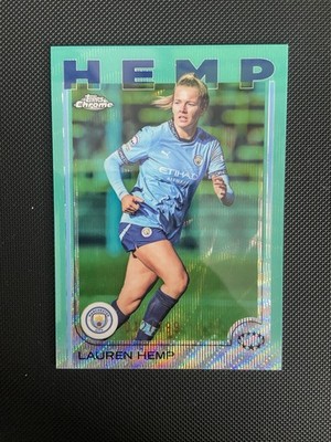 Lauren Hemp /199 Topps Chrome Woman Champions League 2025