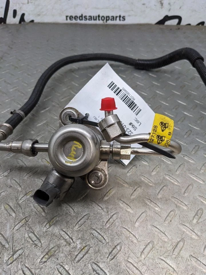 High Pressure Fuel Pump For 2013 2014 2015 Chevrolet Malibu 2.5L 1265848 1180985 - Image 2 of 4