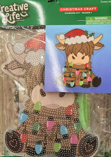 HL Christmas Highland Cow Wrapped in Lights Diamond Painting Kit - Display Stand