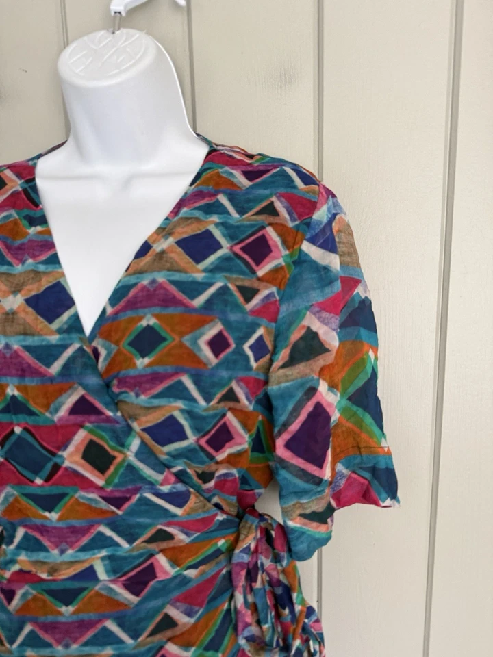 Vestido Anthropologie Condiciones Aplicar Timara Geométrico Envolvente L Grande Flutter Foto 2 de 4