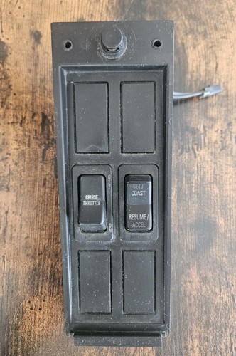 International 4700 Cruise Control Dash Switch Panel - USED - OEM - FAST SHIPPING