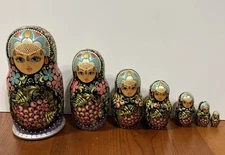 Beautiful Signed Russian Matryoshka Nesting Doll 7pc 8.5" Rowanberries