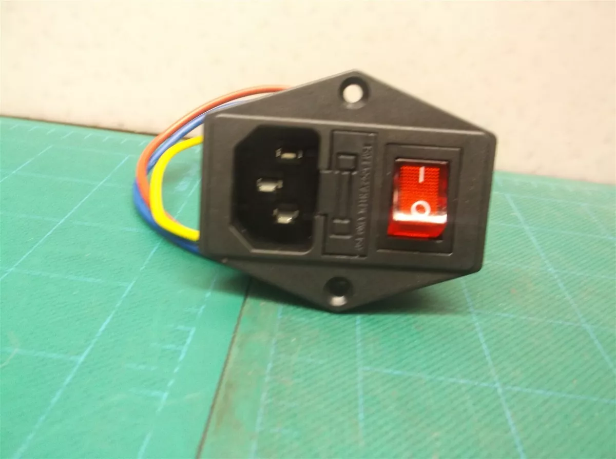 Inlet Module Plug 5A Fuse Male Power Socket w Switch Plug 10A 250V IEC320 C14