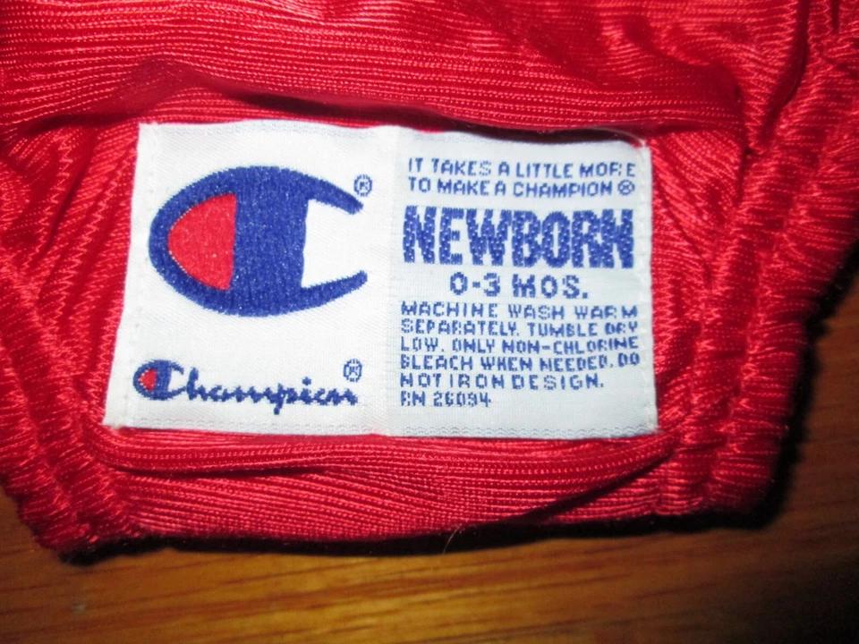 Camiseta de colección años 90 Michael Jordan Chicago Bulls CAMPEÓN una pieza recién nacido 0-3 meses Foto 2 de 4