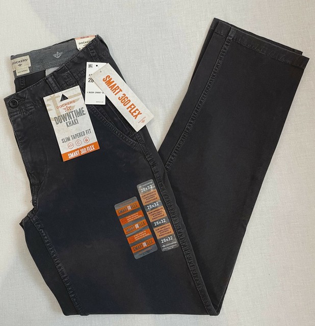 Slim Tapered Fit Signature Khaki Pants 