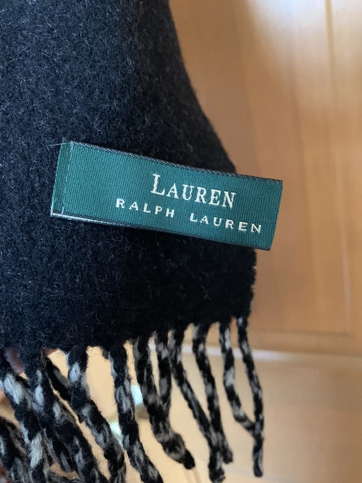 Lauren Ralph Lauren Scarf Shawl 80% Lambswool, Warm, Soft, Comfy Black/ Gray - Image 3 of 4
