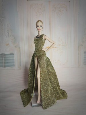 green emerald velvet dress Amazon.com: Icollect 1 PCS Embroidery Wedding Party Gown Dresses & Clothes  for Barbie Doll- Blue : Toys & Games