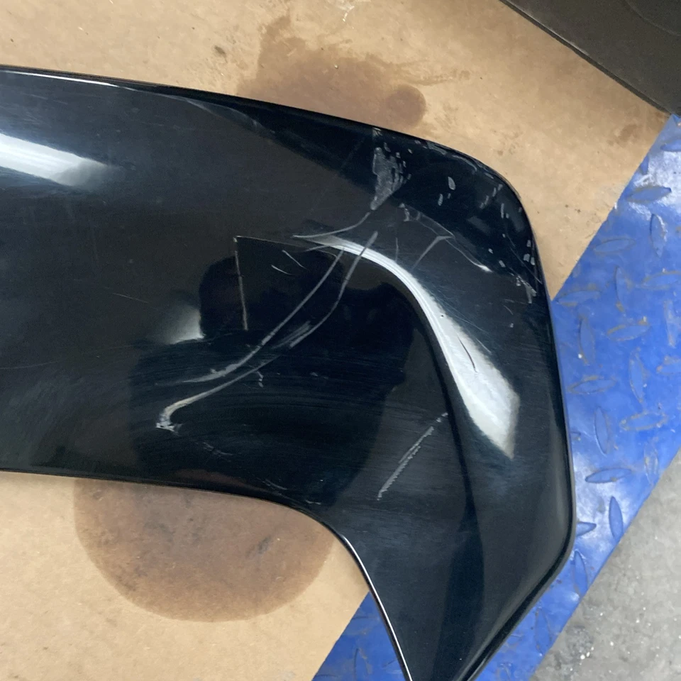 Alerón trasero Subaru Impreza 2008 2009 2010 OEM código de color blanco sedán 32J Foto 2 de 4