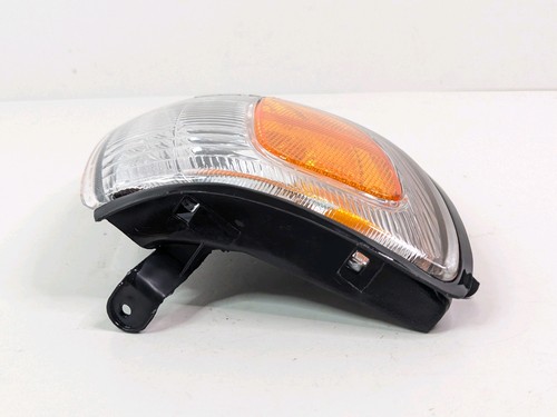 1999-2002 Toyota 4Runner TYC 18-5651 Corner Light Turn Signal Lamp Right Side Ne - Picture 23 of 24