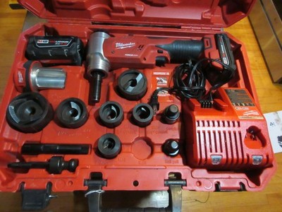 Milwaukee (2677-21) M18 Knockout Punch Set. Including (2) Batteries works great