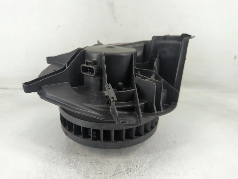 2000-2002 Pontiac Bonneville Heater Ac Blower Motor Black NZKNC - Image 3 of 4