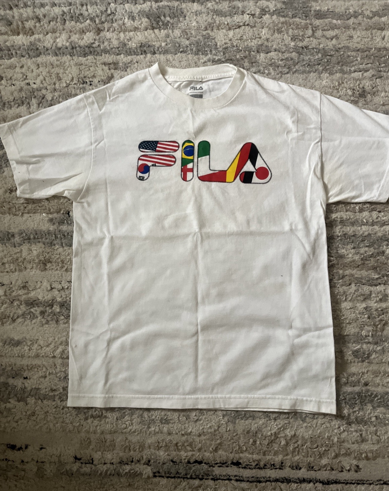 T shirt bianca vintage FILA bandiera internazionale caratteri grafici taglia M team Tergat anni 90