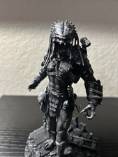 Dimensional Forge: Predator Figure