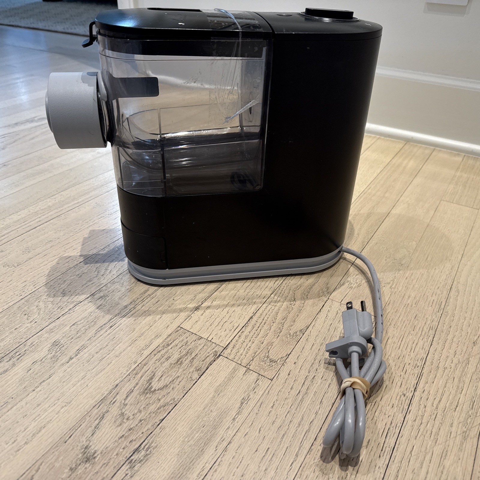 Philips Compact Pasta Maker HR2371 Black Mixes Kneads Space Saver