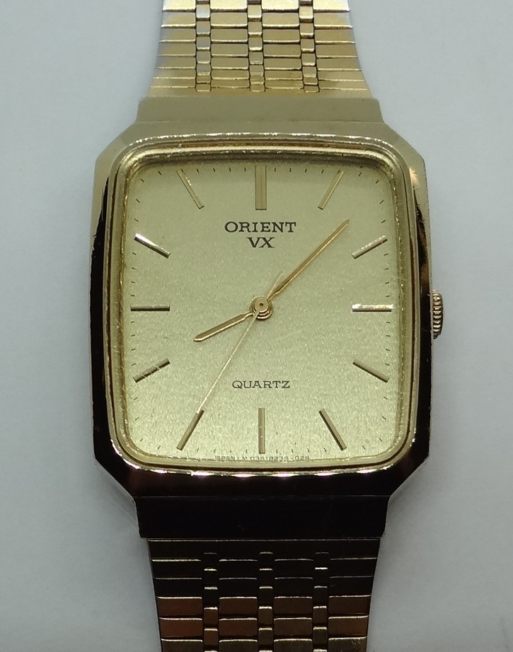 LOT OF 9 WATCHES ALL IN WORKING CONDITION Seiko, Pulsar, Orient, Milan, Peugeot