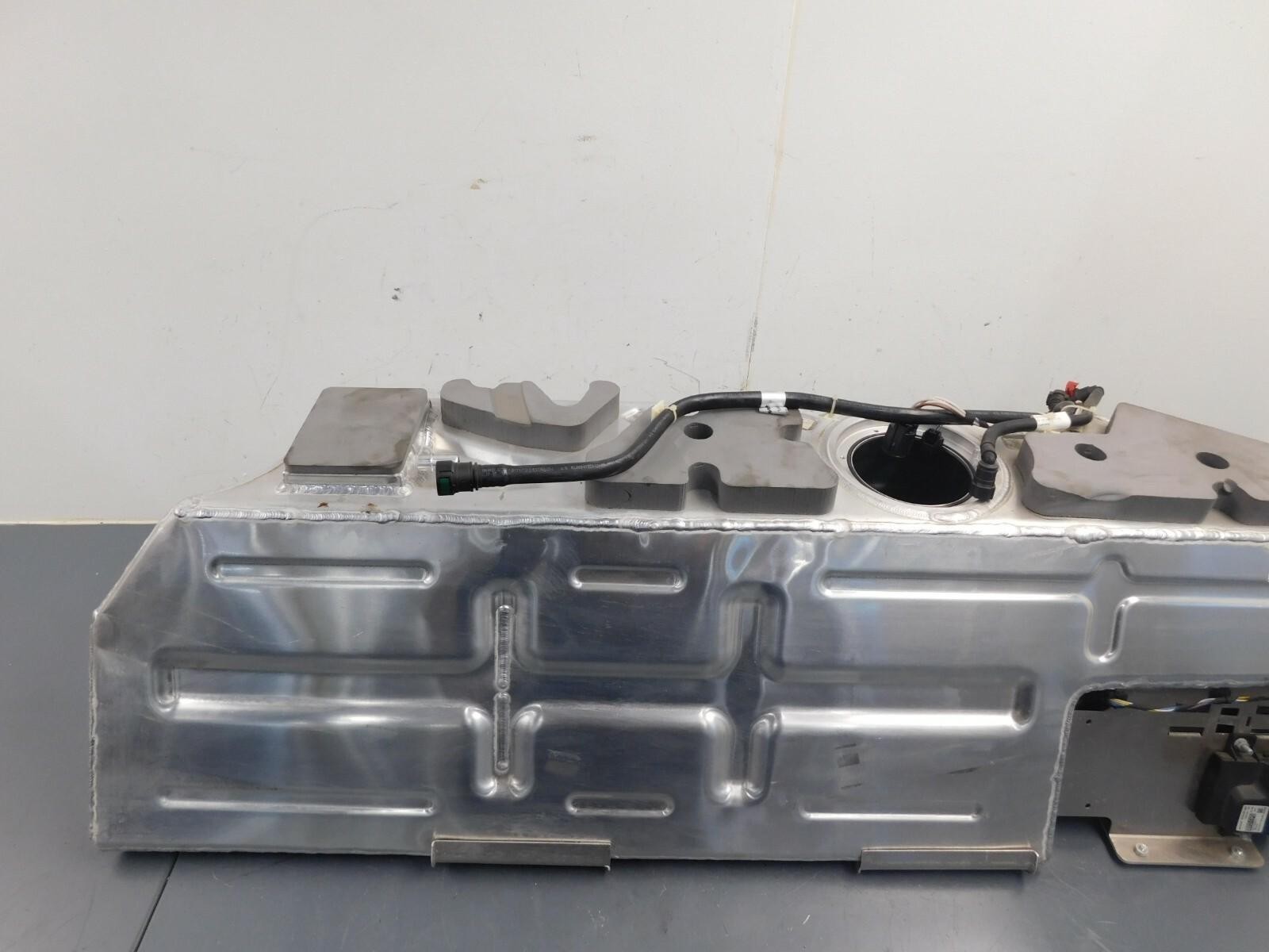 2018 17 19 20 McLaren 720S 720 Fuel Tank Cell / Controller / Harness #0345 B9