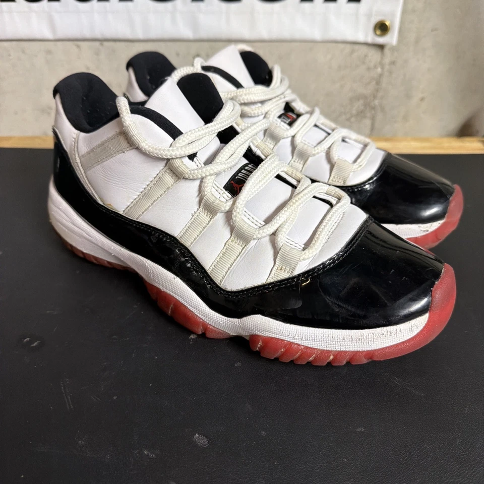 Talla 10.5 - Jordan 11 Retro Low Concord Bred Negro Y Rojo De Colección XI ¡ENVÍO A EE. UU.! Foto 2 de 4