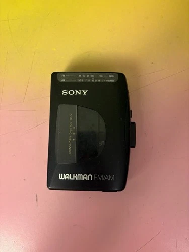 Sony Walkman WM-FX10 Portable Cassette Tape Player & FM/AM Radio Tested Working