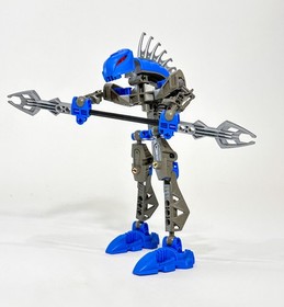 LEGO BIONICLE Rahkshi Guurahk (8590)  Complete Set with Instructions w/Kraata