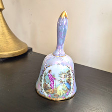Vintage Keramik Perlmutt irisierende Glocke viktorianische Kolonialszene Paar