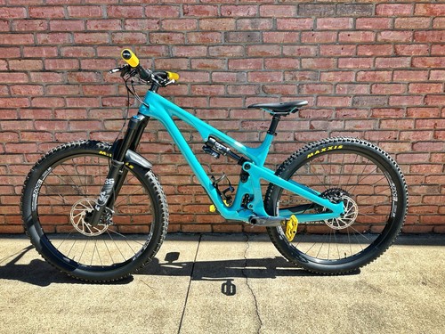 2022 YETI SB130 C2 LARGE RIDE WRAP + LUNCH RIDE - MINT - WOW!!!