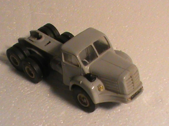 NOREV TRACTEUR DE chantier TBO 15 Berliet pelle mécanique Réf B936 EUR