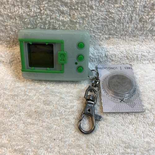 Digimon Digivice 20th anniversary edition 2019 Rare Glow in The Dark + Battery