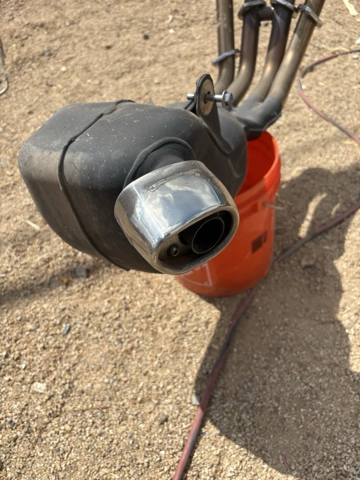 Оригинальные трубы выпускного коллектора 2014 Yamaha Fz6r FZ6 R 09-17 36P-14703-10-00 - Изображение 2 из 4