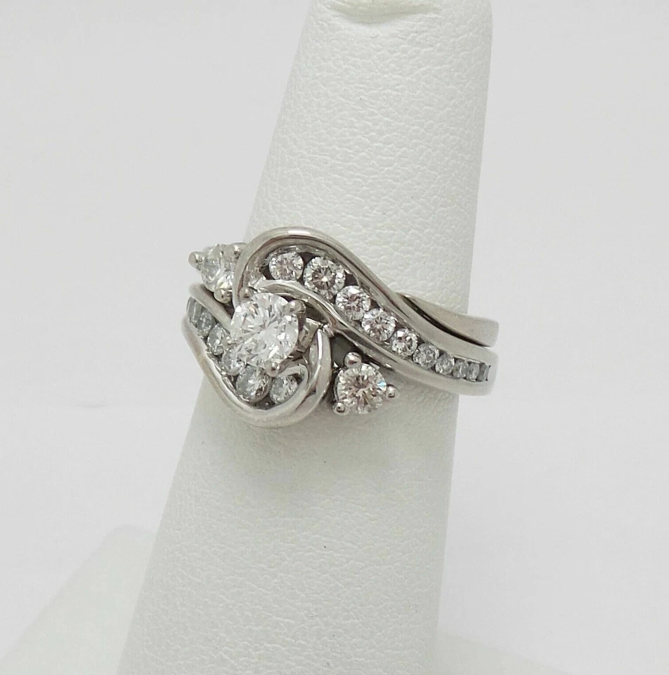 1/2CT White Round CZ Antique Style Stunning Matching Bridal 925 Silver Ring Set - Image 4 of 4