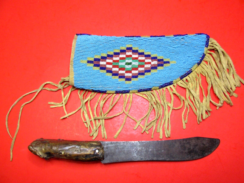 NATIVE AMERICAN STAG KNIFE AND BEADED SHEATH NECK ANTIQUE RARE INDIAN BOWIE OLD