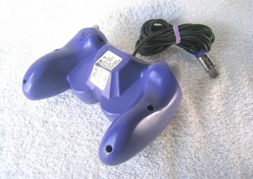 THRUSTMASTER Purple Game Controller for Nintendo GameCube - Picture 6 of 6