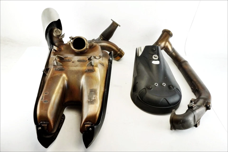 Silencieux D'Échappement Arrière Collet Ducati 955 Streetfighter V2 22 24 - Photo 2/4