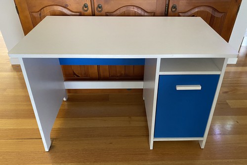 CHILDREN’S DESK BLUE & WHITE, BLUE OFFICE CHAIR, BLUE BOOKSHELF *VGC* KIDS BOYS - Picture 2 of 7