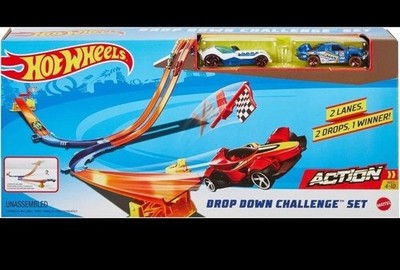 Hot Wheels Stunt Tracks Mega Rally Set inklusive 2 Autos Autorennbahn NEU & OVP