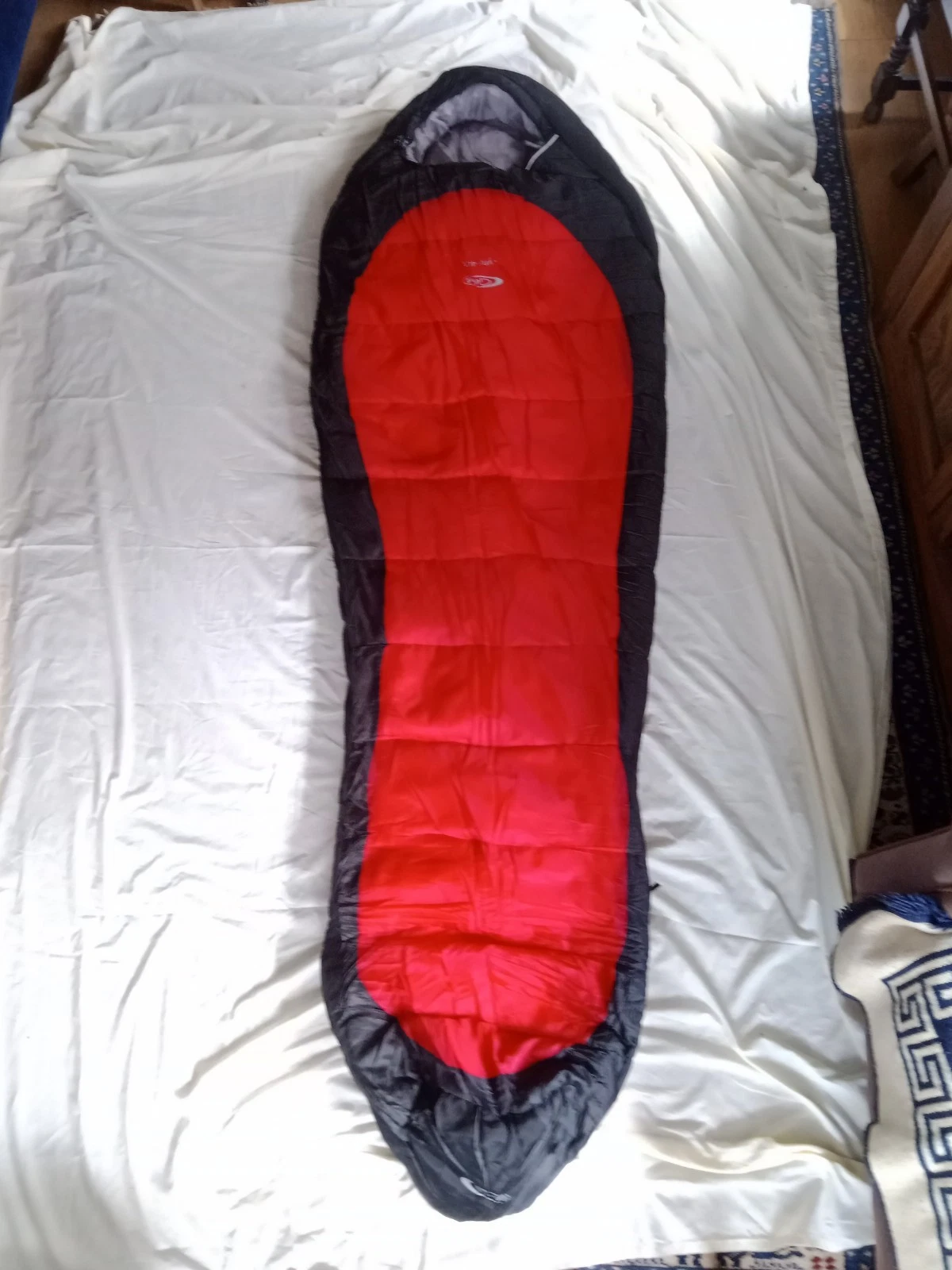 Gelert Lynx 400 Mummy Sleeping Bag, LH, RH, zip together, 4 season