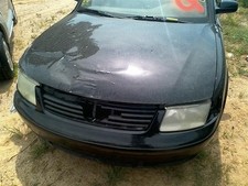 Used Front Left Door Assembly Front fits: 2000 Volkswagen Passat Front Left Grad