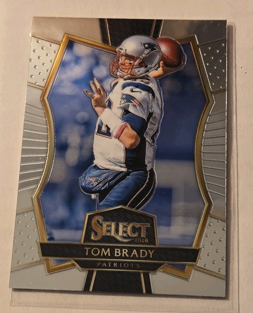 2016 Panini Select Tom Brady Premier Level #110 New England Patriots