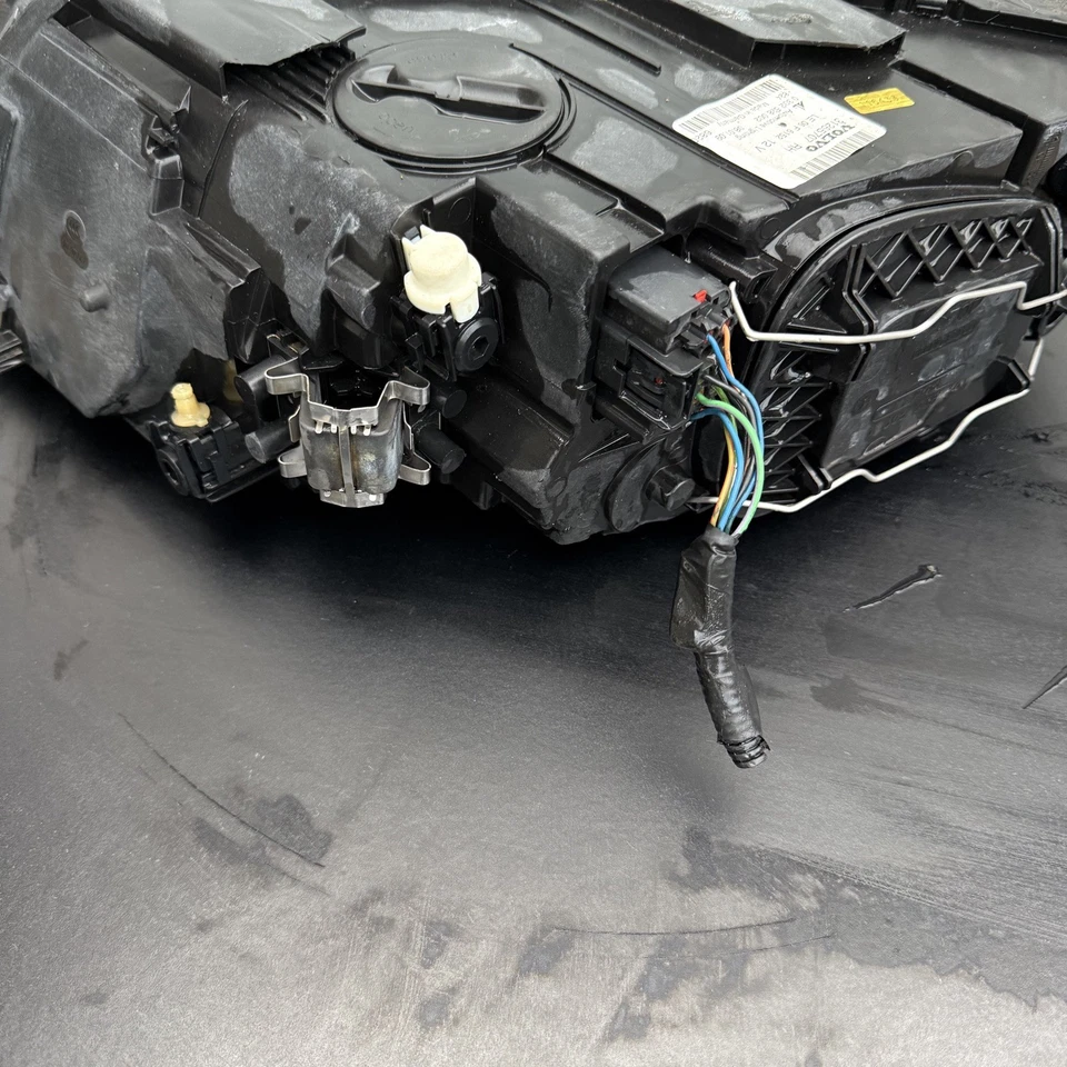 ✅Conjunto de faros de xenón Volvo RH 2008-2011 31265707 para S40 V50 Foto 2 de 4